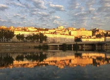 Houseboat to renovate – 160m² on the Quai de Serbie, Lyon 6th arrondissement