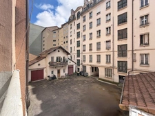 T2 – Vieux Lyon / Perrache – 42 m² rénové – faibles charges et cachet 