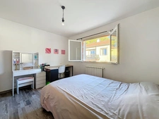 Grande maison hauteurs de LAVEYRON - au calme de 144 m²