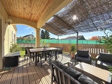 Maison récente de plain-pied et 100 m², 3 chambres, climatisation, piscine - Saint Uze