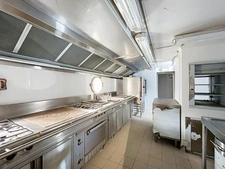 Péniche habitation 204 m² à deux pas de Perrache et du centre ville