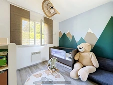 Maison récente de plain-pied et 100 m², 3 chambres, climatisation, piscine - Saint Uze