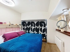 Péniche habitation - île de la Barthelasse - Avignon