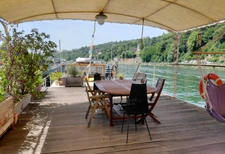 A 15 mn de Perrache - Au calme - Péniche habitation + studio / 170 m² avec vue exceptionnelle
