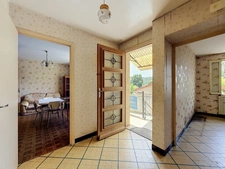 OPPORTUNITE A SAISIR - Maison a rénover au coeur du village Saint-Uze