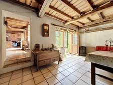 Grande maison de caractère - 356 m² sur terrain de 28 000m2 - Albon