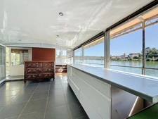 A SAISIR ! Péniche habitation 210m2 - Site SANOFI - cadre unique au calme