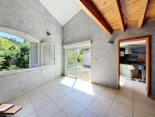 Maison de village 149 m² – Terrasse 30 m², Garage double, Vue dégagée, Calme absolu - DPE B