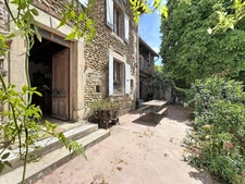 Grande maison de caractère - 356 m² sur terrain de 28 000m2 - Albon