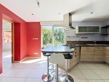 Maison de village 149 m² – Terrasse 30 m², Garage double, Vue dégagée, Calme absolu - DPE B
