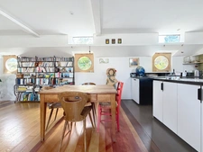 Magnifique péniche habitation 190 m² - LES ROCHES DE CONDRIEU (38)
