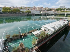 Houseboat to renovate – 160m² on the Quai de Serbie, Lyon 6th arrondissement
