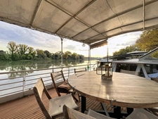 Péniche habitation - île de la Barthelasse - Avignon