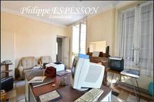 DIVISIBLE PROPERTY COMPLEX IN THE HEART OF MARMANDE – 2 HOUSES + 970 M² OF BUILDINGS + 2,557 M² OF LAND