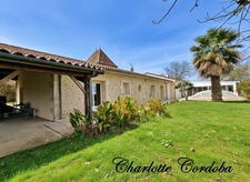 Domaine de caractère de 346m² aux portes de Marmande – Piscine, lac et 2 hectares