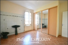 DIVISIBLE PROPERTY COMPLEX IN THE HEART OF MARMANDE – 2 HOUSES + 970 M² OF BUILDINGS + 2,557 M² OF LAND