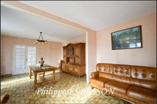 Maison familiale 142 m² – 5 chambres – Terrain 2 094 m² – Sous-sol total