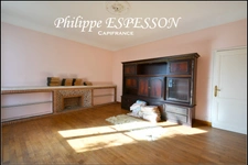 DIVISIBLE PROPERTY COMPLEX IN THE HEART OF MARMANDE – 2 HOUSES + 970 M² OF BUILDINGS + 2,557 M² OF LAND