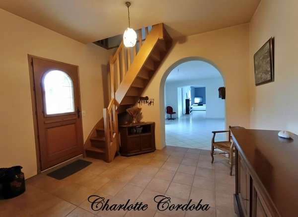 Domaine de caractère de 346m² aux portes de Marmande – Piscine, lac et 2 hectares