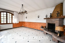 DIVISIBLE PROPERTY COMPLEX IN THE HEART OF MARMANDE – 2 HOUSES + 970 M² OF BUILDINGS + 2,557 M² OF LAND