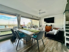 Appartement en Marina ,45 m2 + 14m2 de terrasse ,Port Camargue vue exceptionnelle