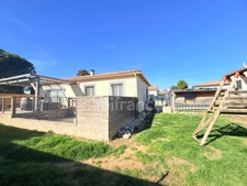 Maison de plain-pied, 4 pièces , terrain 500 m2 POUZILHAC (30)