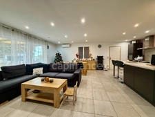 Maison de plain-pied, 4 pièces , terrain 500 m2 POUZILHAC (30)