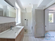 Maison à vendre avec 1 T4 + 2 T2 SAINT JEAN DU GARD (30)terrain environ 10719 m2