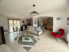 Maison à vendre 5 pièces  avec piscine , terrain environ 667 m2 SAINT HIPPOLYTE DU FORT (30)