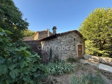 Maisonnette + Gite à vendre 4 pièces SAINT PAUL LA COSTE (30)terrain un peu + de 4 Ha. au calme