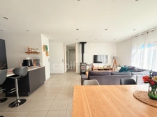Maison de plain-pied, 4 pièces , terrain 500 m2 POUZILHAC (30)