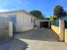 Maison de plain-pied, 4 pièces , terrain 500 m2 POUZILHAC (30)