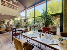 Prestigious stone and wood property in Anduze — 446 m², swimming pool and parking for 20 cars
