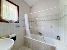 House for sale, 6 rooms - Saint Jean du Gard, land approximately 2870 m2, beautiful view.