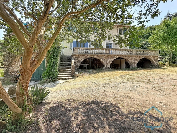 Maison à vendre avec 1 T4 de 80 m2 + 2 T2 de 36 m2 SAINT JEAN DU GARD (30)terrain environ 10719 m2