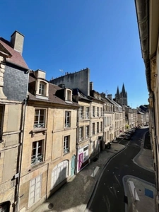 Appartement T1 rue Saint Martin Caen hypercentre ancien 