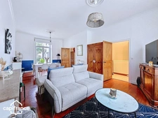 THOUARS  Proche Place Lavault  Maison de ville avec 4 chambres