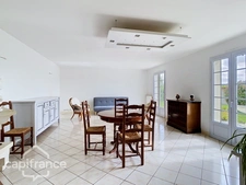 Maison à vendre 7 pièces MAUZE THOUARSAIS (79)