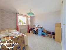 Maison de 169 m2- proche Thouars-terrain de 2000m2 - 4 chambres et +