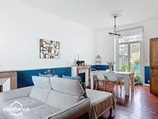 THOUARS  Place Lavault  Maison de 120 m2 4 chambres