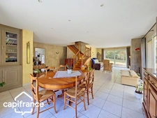 Maison de 169 m2- proche Thouars-terrain de 2000m2 - 4 chambres et +