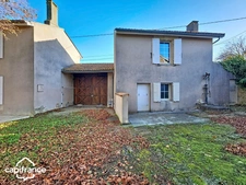 SAINTE VERGE (79) Longère de 195M2 et Maison d'amis