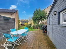 THOUARS  Proche Place Lavault  Maison de ville avec 4 chambres