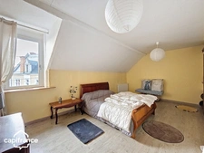 THOUARS  Proche Place Lavault  Maison de ville avec 4 chambres