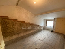 Maison de 70 m2 en pierres à restaurer TAIZE