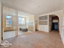  Immeuble à rénover – 335 m² dans le centre historique de Thouars (79) Deux Sèvres 