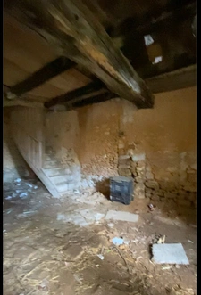 Set of 3 houses to renovate AIRVAULT (79)