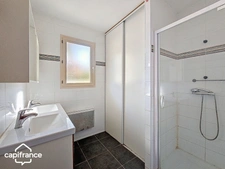 Propriété d’exception à Thouars (79): 448 m² habitables sur 1,7 ha, liberté et volumes hors norme