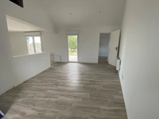 THOUARS  Maison de plain pied rénovée avec possibilité de dépendance de 35m2.