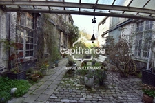BERGUES - Maison bourgeoise, 11 pièces, 6 chambres, garage, grand jardin